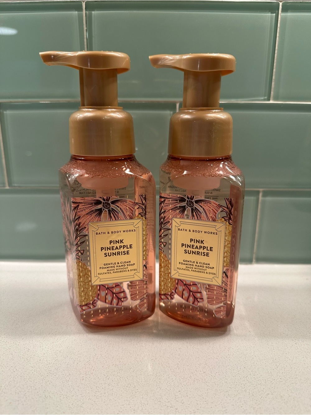 Bath & Body Works Pink Pineapple Sunrise Foaming Hand Soap duo